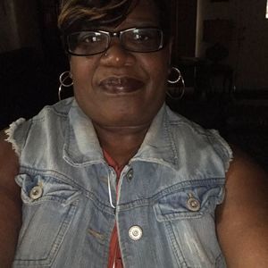 Meet your Posher, Gloria